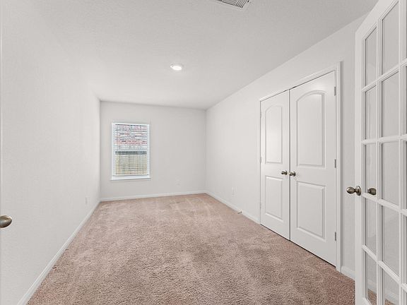 4th image of 1062 Mule Ridge Dr