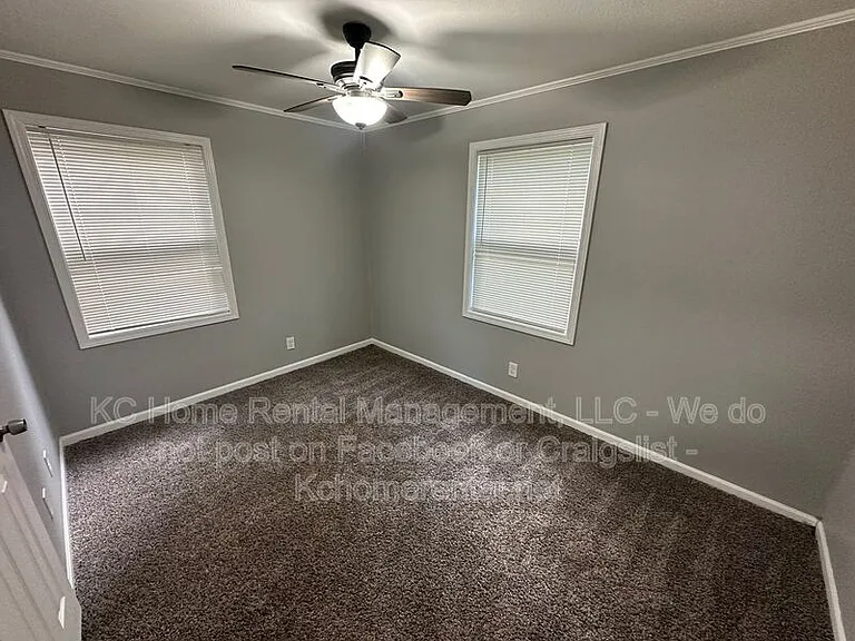8025 Park Ave — Photo 13