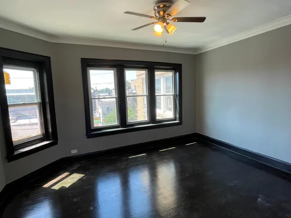 1620 N Tripp Ave #3B, Chicago, IL 60639