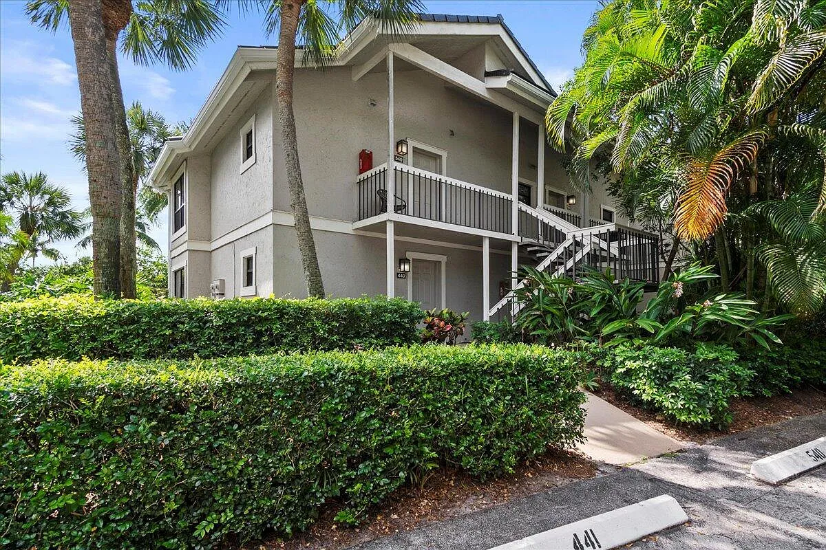 1 bed, 1.0 bath, 500 sqft, $3,500 — Photo 2