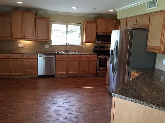 Kitchen 3