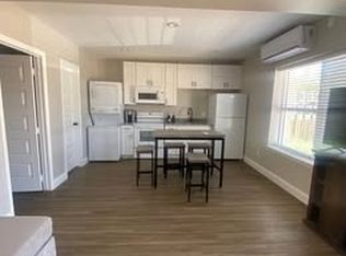 121 Grand Avenue, Bacliff, TX 77518