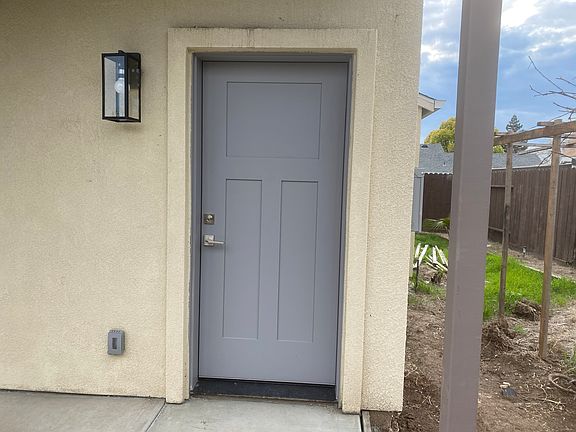 4th image of 8581 Hermitage Way #1