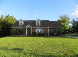 406 Breckinridge Rd, Clarksville, TN 37042