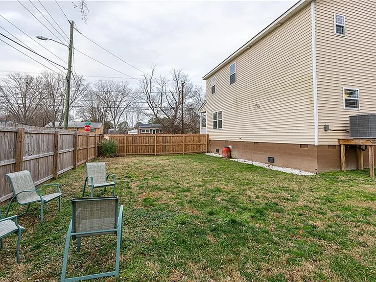 5919 Orcutt Ave — Photo 28