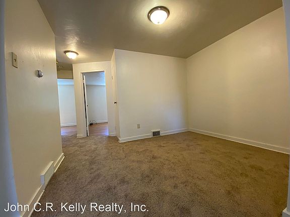 3rd image of 183 Pennwood Ave APT B