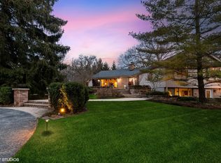 875 Walden Ln, Lake Forest, IL 60045