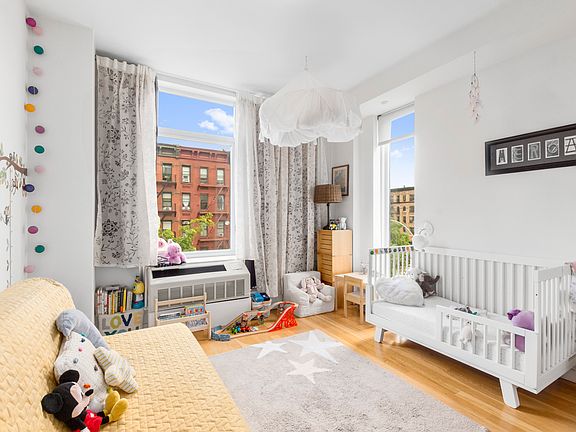5th image of 306 W 116th St APT 4A