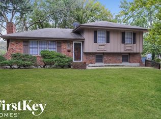 6601 E 134th St, Grandview, MO 64030