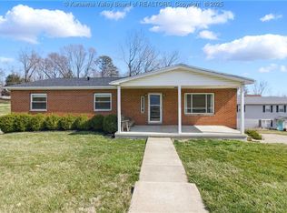 162 Saunders St, Scott Depot, WV 25560