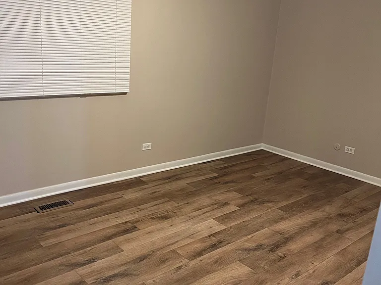 84 Opal Ave — Photo 8
