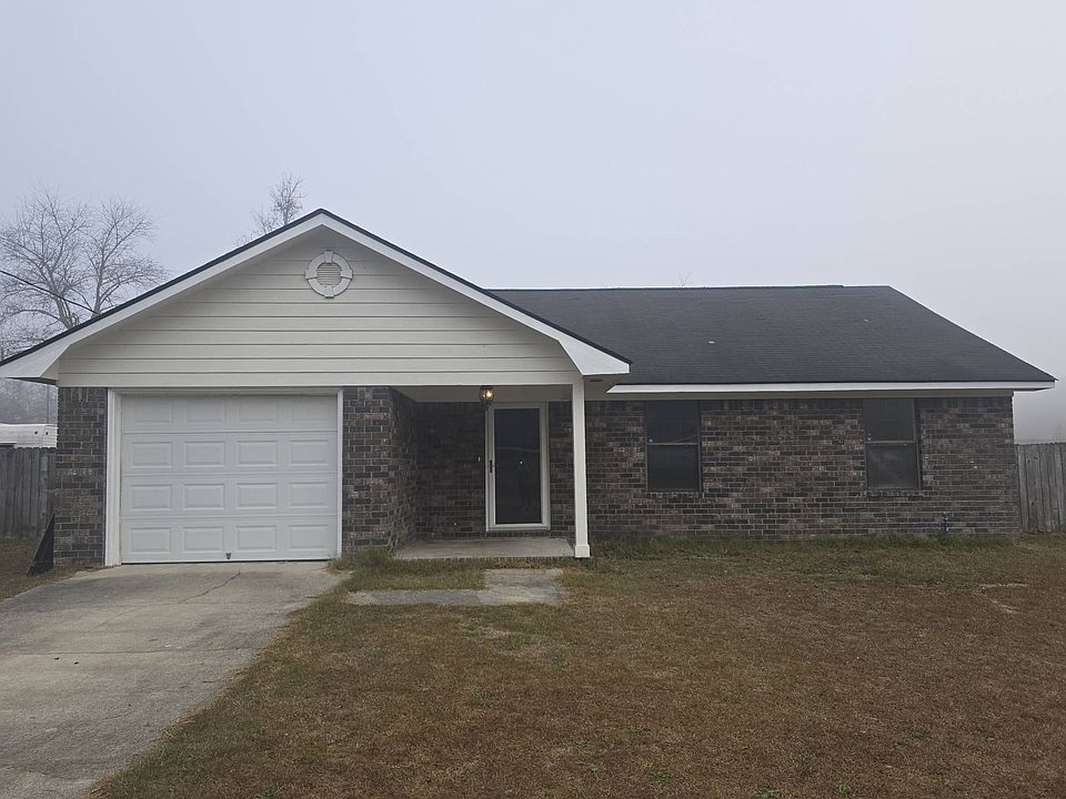 1st image of 1304 Tower Dr