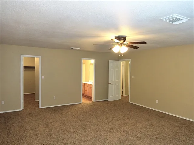 521 Emerald Fields Ln — Photo 6