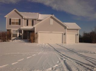 1533 S Elizabeth Ln, Round Lake, IL 60073