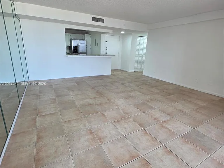 13499 Biscayne Blvd #706 — Photo 2