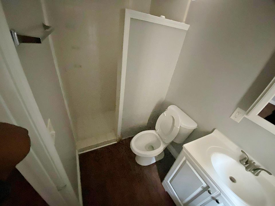 1st image of 1731 Dahlia Ave