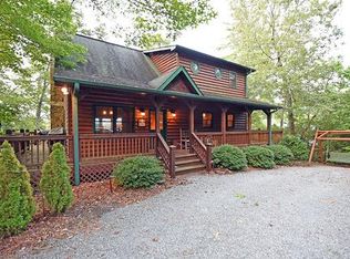 618 Pony Ghost Trails, Blue Ridge, GA 30513