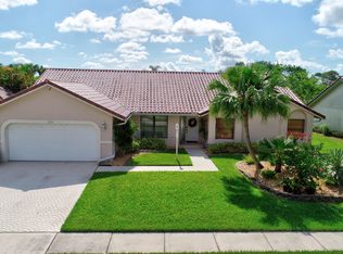 9556 Old Pine Rd, Boca Raton, FL 33428
