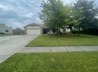 979 Locust Ln, Brownsburg, IN 46112
