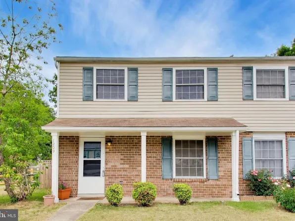 1209 Bannister Cir, Waldorf, MD 20602