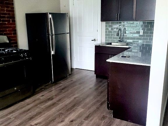 2nd image of 636 Maryland Ave APT 2