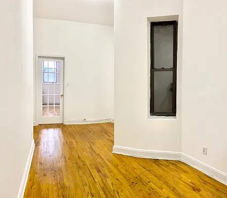 Rented by EastMount Realty LLC | media 17