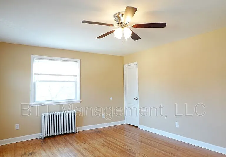 8802 Plymouth St #6 — Photo 4