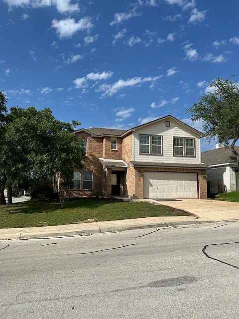 3 bed, 2.5 bath, 1983 sqft, $2,100 — Photo 1
