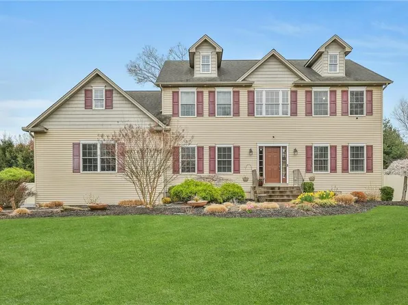 504 Ilona Lane, Valley Cottage, NY 10989