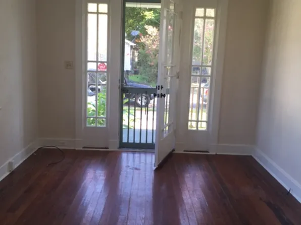 2674 Jasmine St, New Orleans, LA 70122