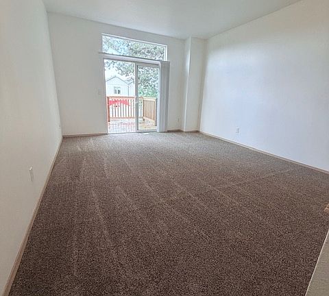 3rd image of 3541 SE 29th Ave