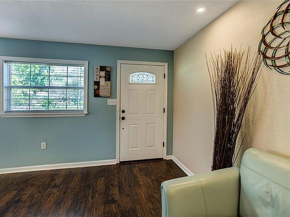 5th image of 1313 N Sinclair Ave