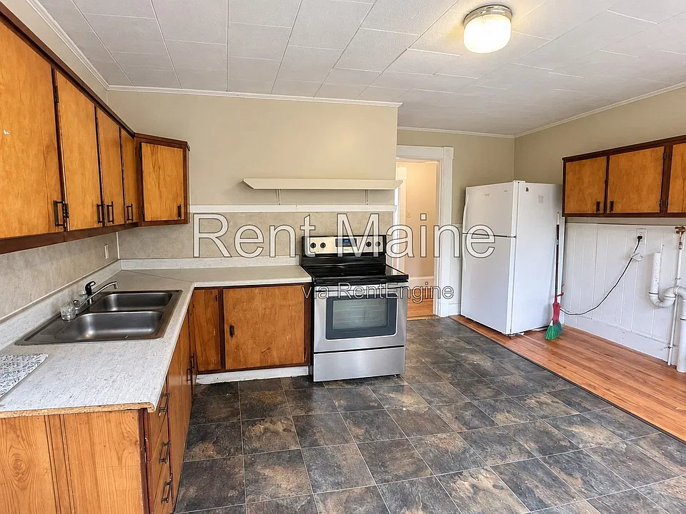 85 Church St #2