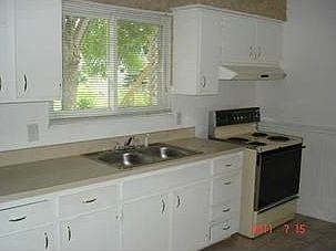 3rd image of 1414 Quincy Dr