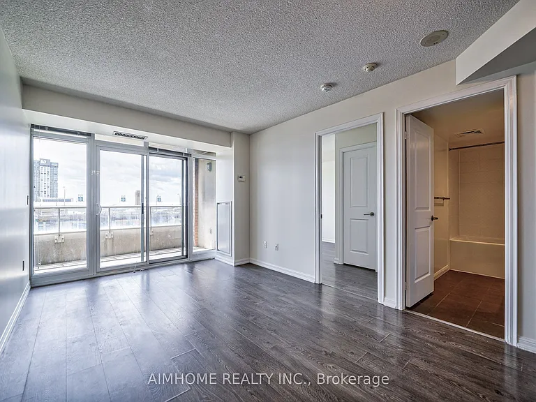65 Liberty St #504 — Photo 4