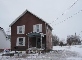 705 4th St, Perry, IA 50220