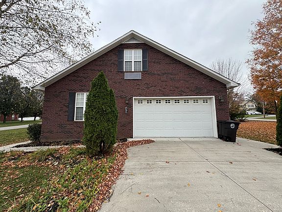 2nd image of 360 Emily Ct