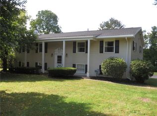 18 Jefferson Ave, Le Roy, NY
