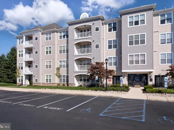 321 Masterson Ct, Trenton, NJ 08618