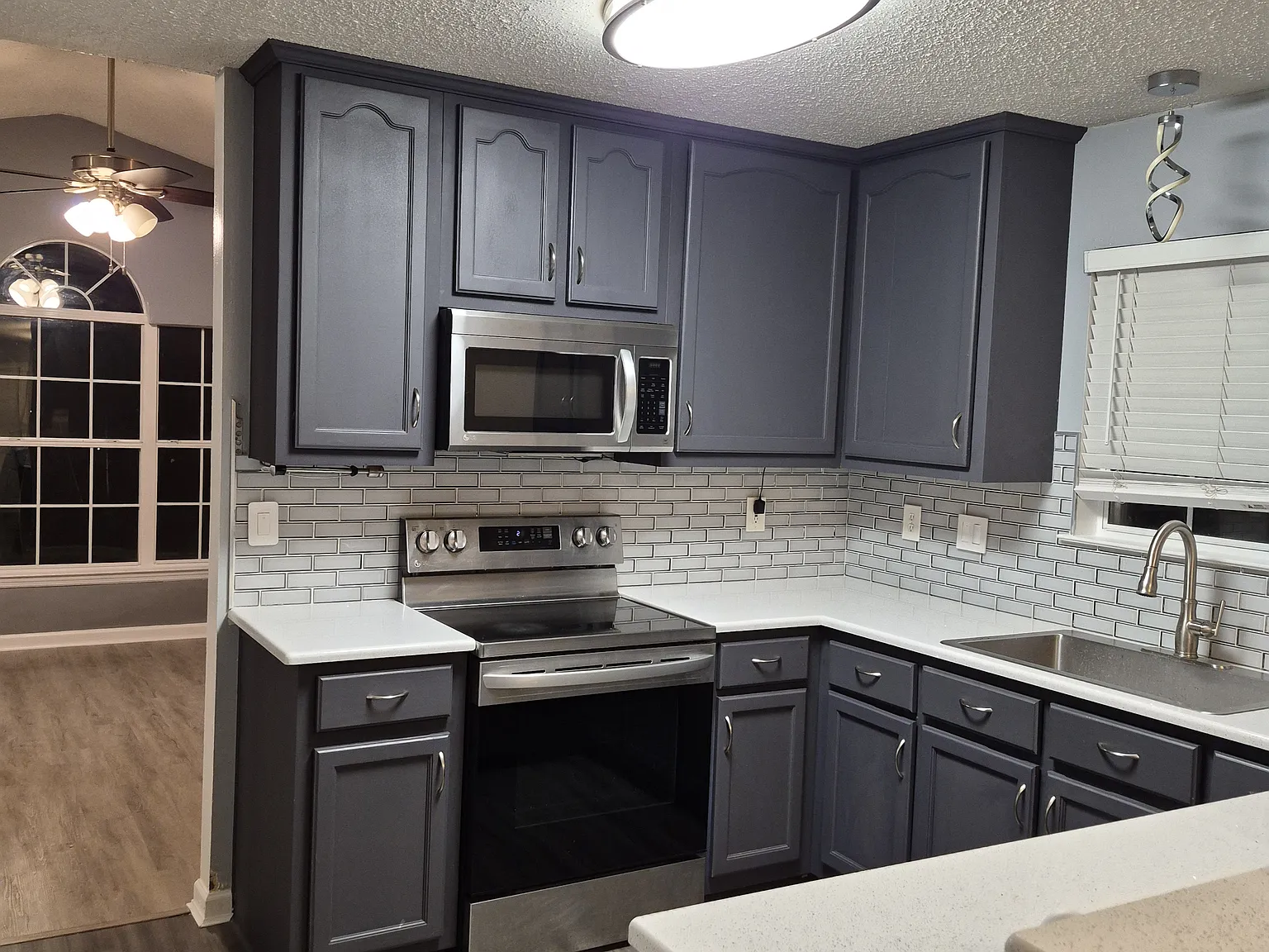 3 bed, 1350 sqft, $1,650 — Photo 4