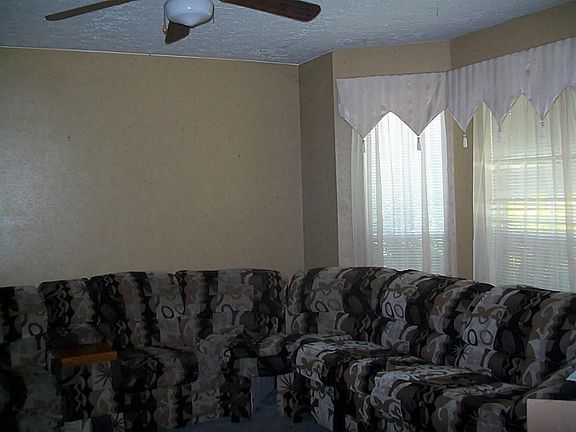 3rd image of 1954 Courtside Place Dr