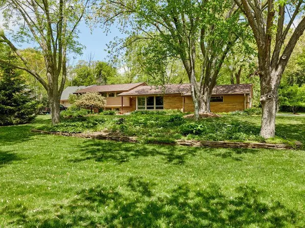 11716 West Meinecke AVENUE, Wauwatosa, WI 53226