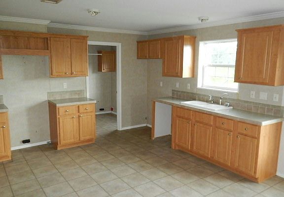 5th image of 10606 169th Dr