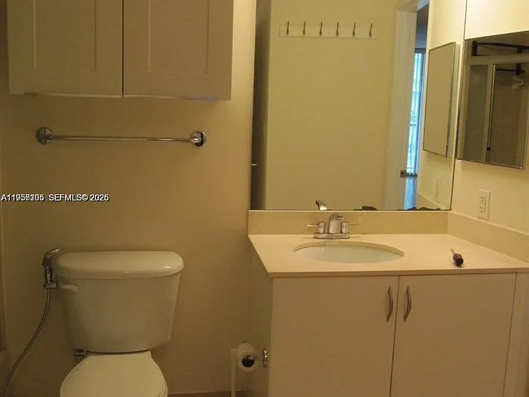 1750 N Bayshore Dr #3005 — Photo 7