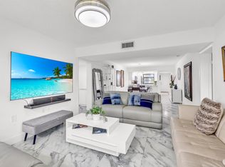 1711 Whitehall Dr APT 403, Davie, FL 33324