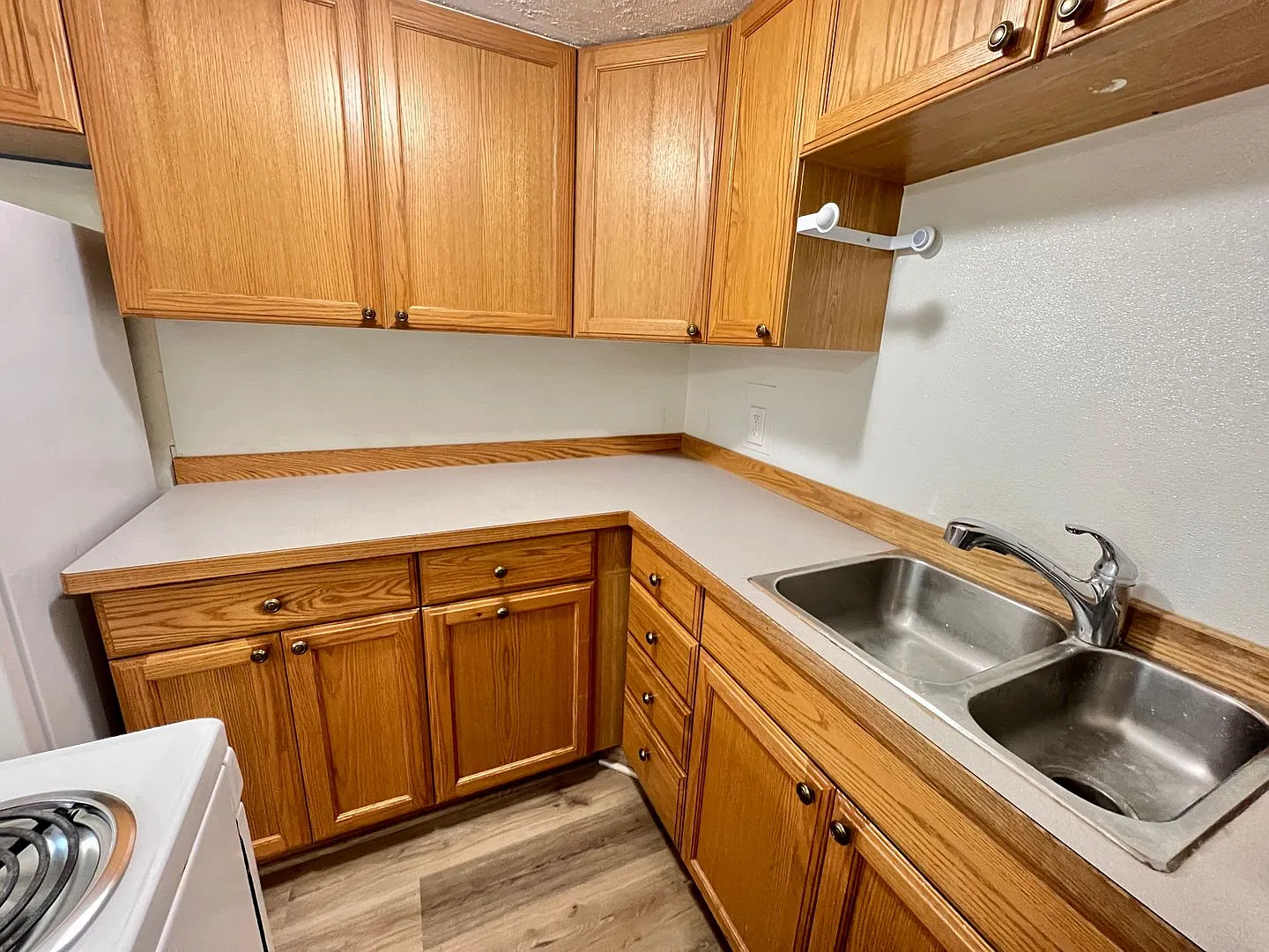 2 bed, 624 sqft, $995 — Photo 3