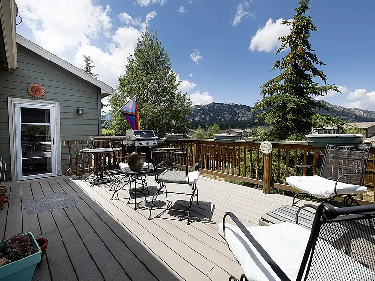 1655 Gray Hawk Ct — Photo 3