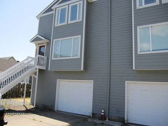 2nd image of 17990 Old Pacific Hwy #90/92