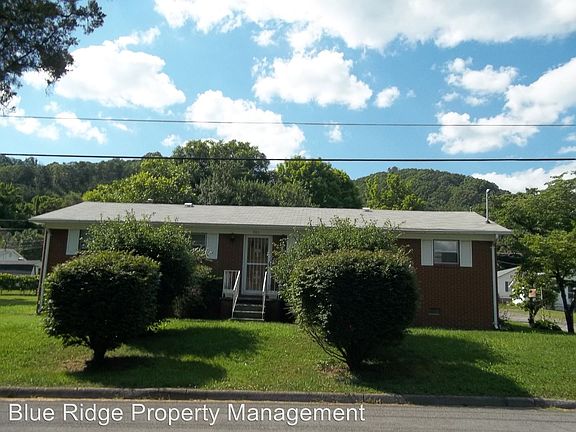 2nd image of 701 Brummit St