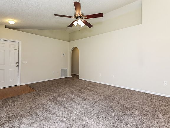 5th image of 12744 Ashbrook Cir W